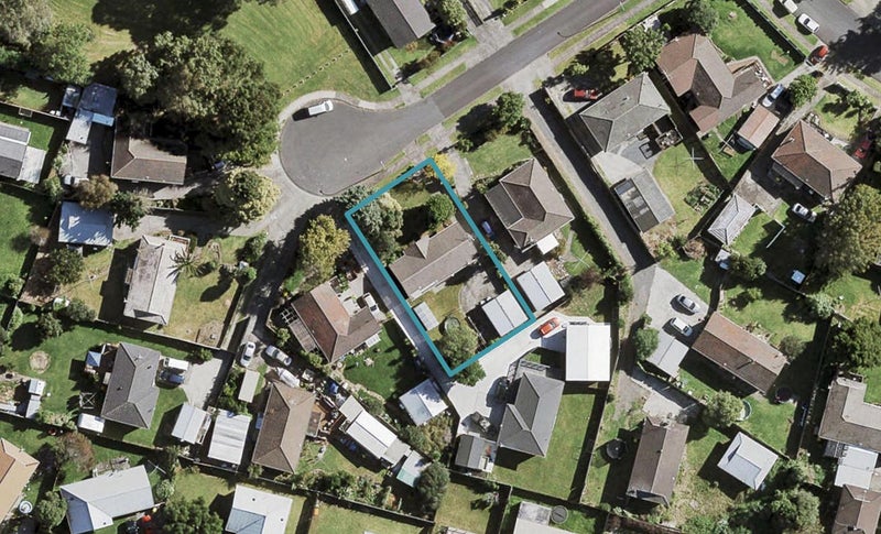 12 Joshua Place, Weymouth, Auckland - Carousel 1