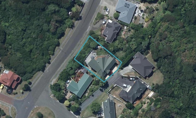 1 Iona Place, Papakowhai, Porirua - Carousel 1