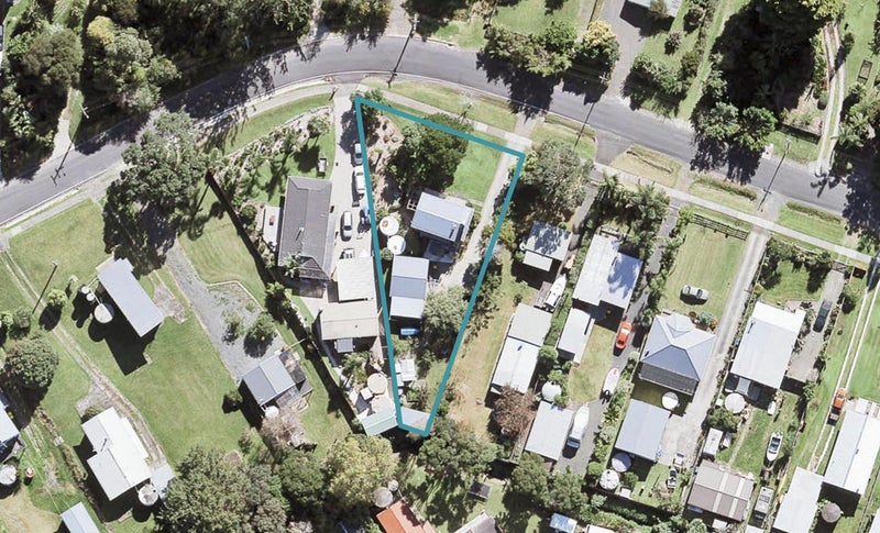 66 Howard Road, Ōrere Point - Carousel 1