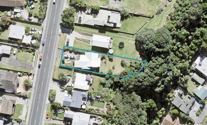 1007 Whangaparaoa Road, Matakatia, Whangaparaoa - Carousel 1