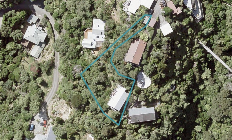 38 Howard Road, Point Howard, Lower Hutt - Carousel 1