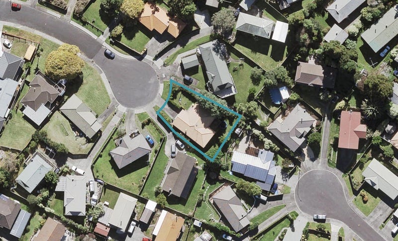 51 Patts Avenue, Glendene, Auckland - Carousel 1