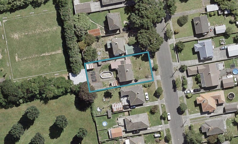 35 Molesworth Street, Taita, Lower Hutt - Carousel 1