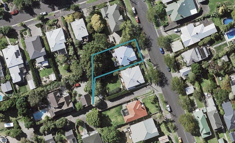 7 Derby Street, Devonport, Auckland - Carousel 1