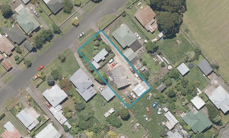 32 Mahoney Street, Whanganui East, Whanganui - Carousel 1