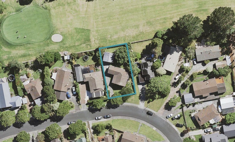 34 Redlands Grove, Swanson, Auckland - Carousel 1
