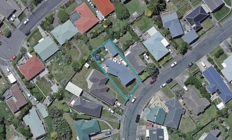 31 Baylands Drive, Newlands, Wellington - Carousel 1