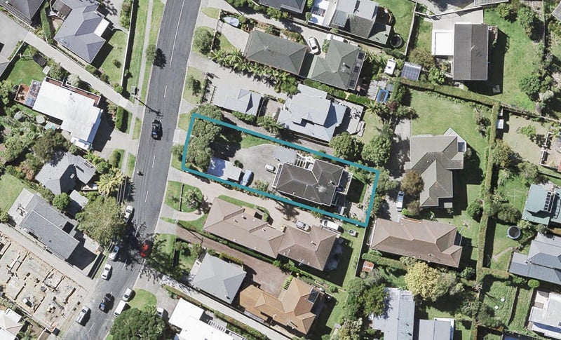 56 Kowhai Road, Campbells Bay, Auckland - Carousel 1
