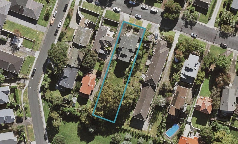19 Belle Vue Avenue, Northcote Point, Auckland - Carousel 1