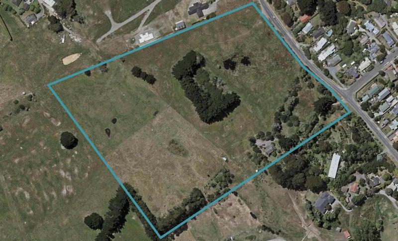 54 Otaihanga Road, Otaihanga, Paraparaumu - Carousel 1