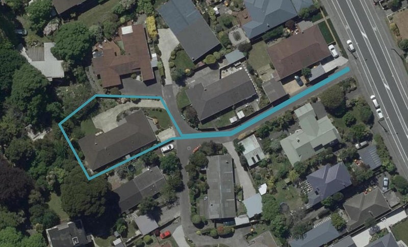 2/8 Hythe Lane, Saint Martins, Christchurch - Carousel 1