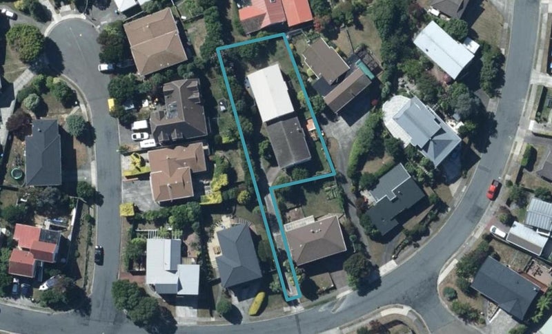 15B Bodmin Terrace, Camborne, Porirua - Carousel 1