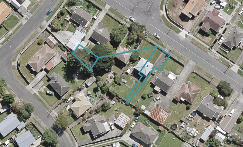 6/11 Macky Street, Taita, Lower Hutt - Carousel 1