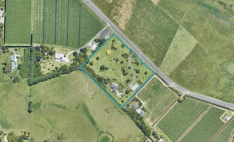 1130 Welcome Bay Road, Papamoa, Te Puke - Carousel 1