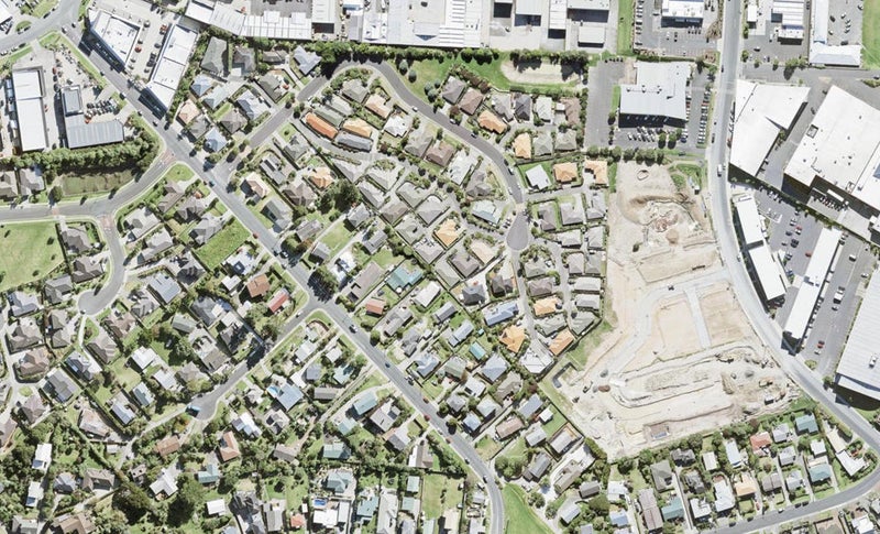 2/30 Elan Place, Stanmore Bay, Whangaparaoa - Carousel 1