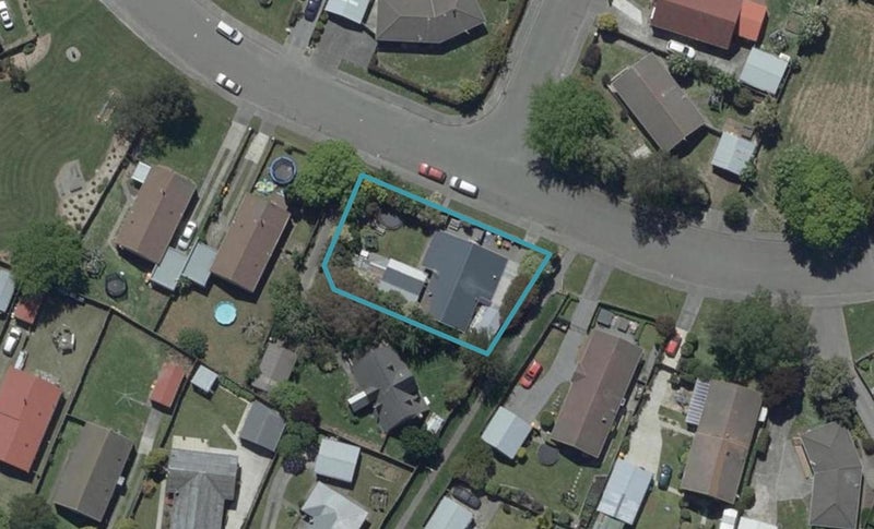49 Malabar Crescent, Broomfield, Christchurch - Carousel 1