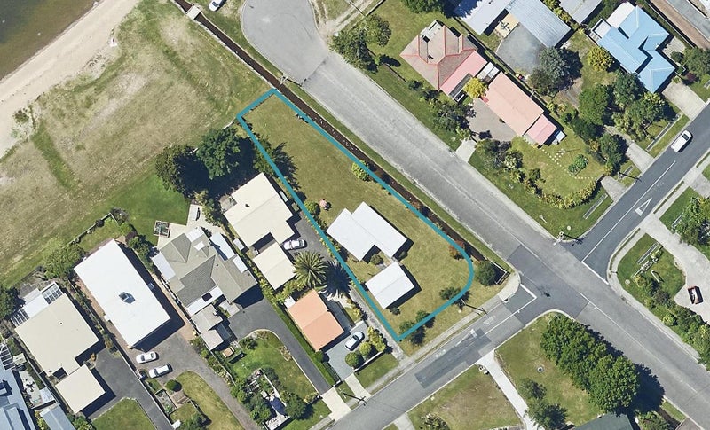 21 Willow Avenue, Hannahs Bay, Rotorua - Carousel 1