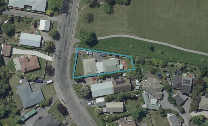 12B Bishopsworth Street, Hillsborough, Christchurch - Carousel 1