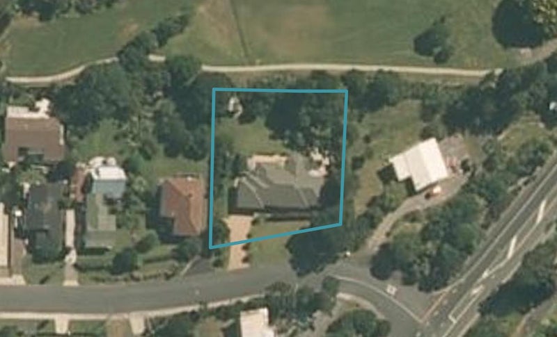1 Otanerua Road, Hatfields Beach, Orewa - Carousel 1