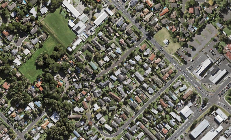 12 Ellen Avenue, Hillcrest, Auckland - Carousel 1