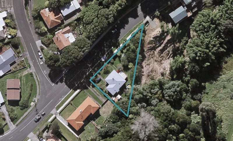 43 Brois Street, Frankleigh Park, New Plymouth - Carousel 1