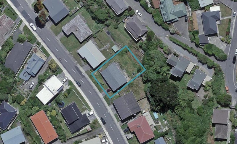 24 Cortina Avenue, Johnsonville, Wellington - Carousel 1