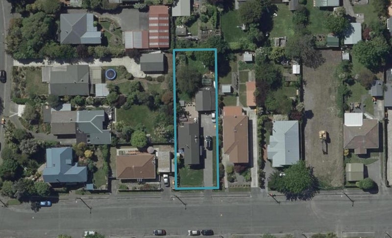 11 Corson Avenue, Beckenham, Christchurch - Carousel 1