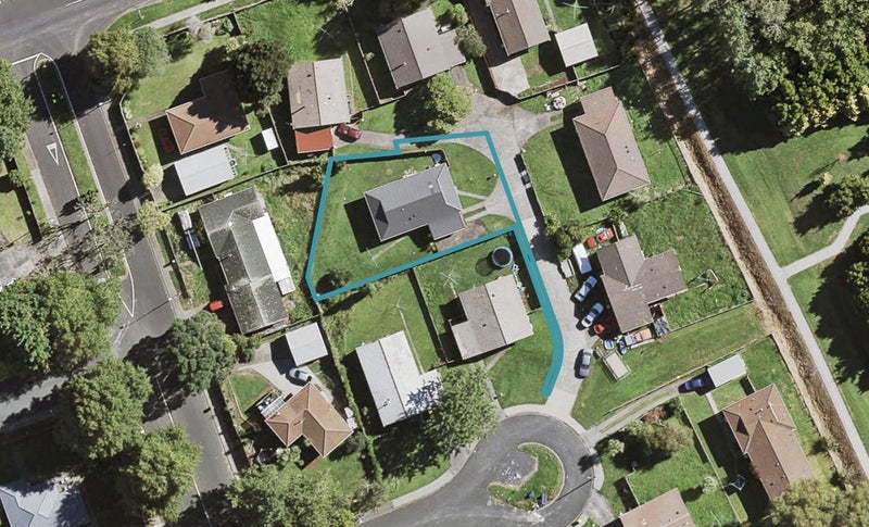 17 Fulmen Place, Red Hill, Papakura - Carousel 1