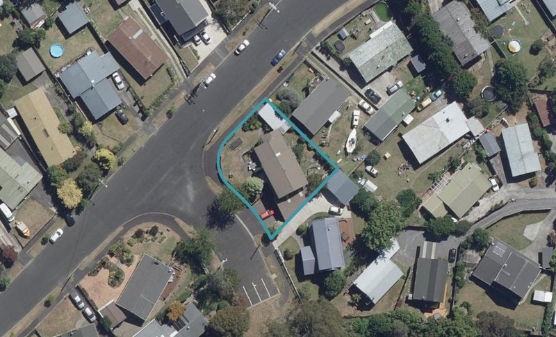 1 Malabar Street, Fitzroy, Hamilton - Carousel 1