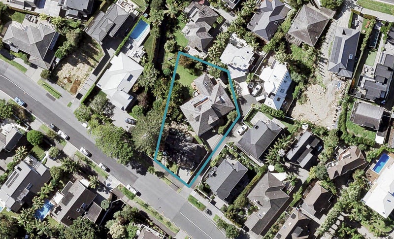 2/58 Melanesia Road, Kohimarama, Auckland - Carousel 1