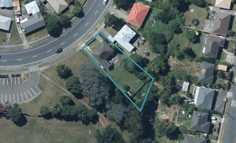 110 Mungavin Avenue, Ranui, Porirua - Carousel 1