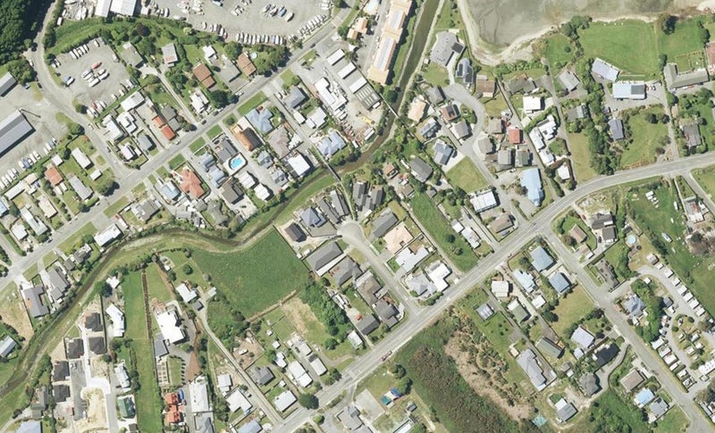 10A Nautique Place, Waikawa, Picton - Carousel 1