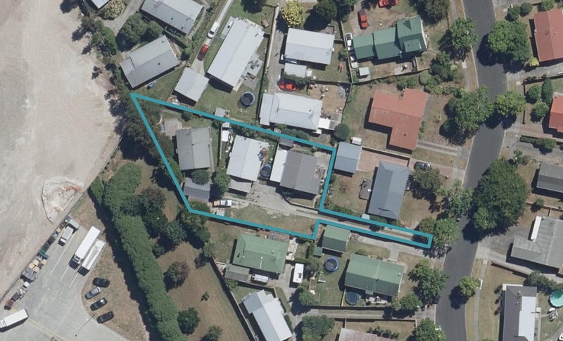 95A Oakfield Crescent, Pukete, Hamilton - Carousel 1