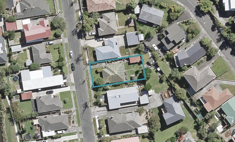 5 Parnell Street, Fairfield, Lower Hutt - Carousel 1