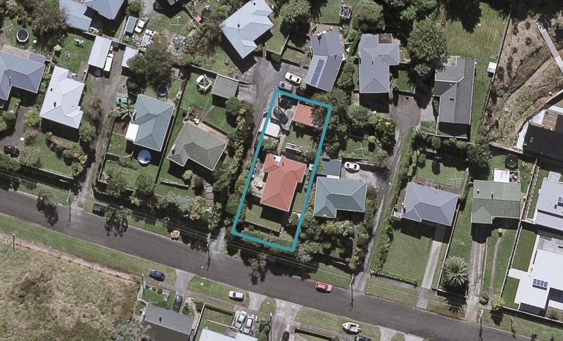 15 Whakawhiti Street, Marfell, New Plymouth - Carousel 1