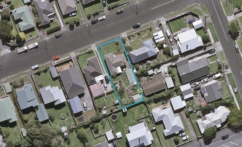 38 Princes Street, Fitzroy, New Plymouth - Carousel 1