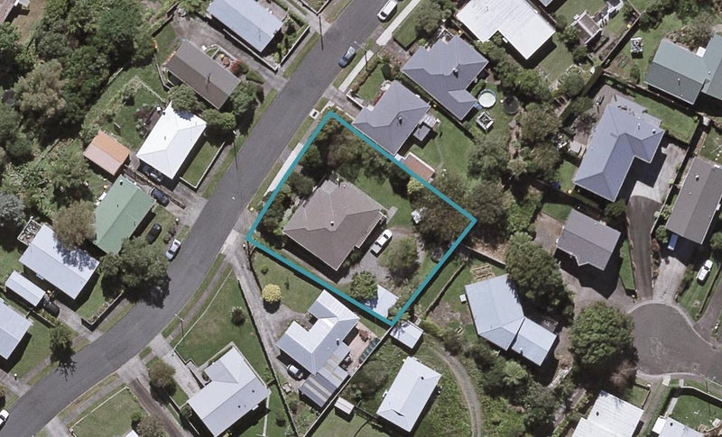 27 Penrith Street, Westown, New Plymouth - Carousel 1