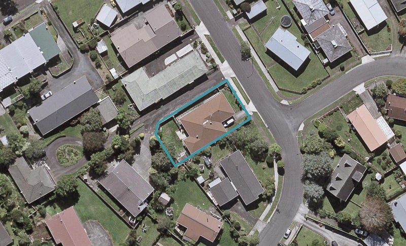 20 Pukekohatu Street, Waitara, Waitara - Carousel 1