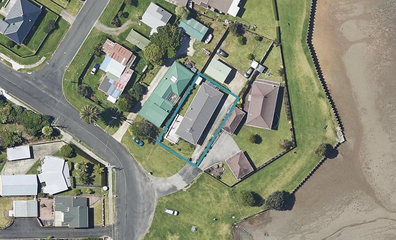 4 Athenree Road, Athenree, Katikati - Carousel 1