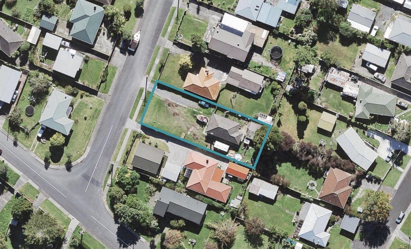 28 Barbary Avenue, Kelston, Auckland - Carousel 1