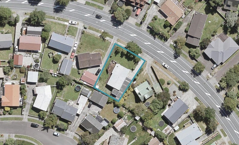 90 Gemstone Drive, Birchville, Upper Hutt - Carousel 1