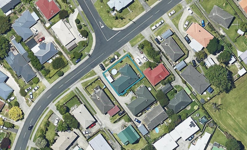 21 Cook Street, Gate Pa, Tauranga - Carousel 1