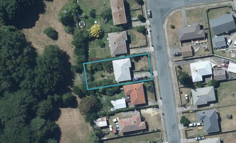 79 Kokiri Crescent, Waitangirua, Porirua - Carousel 1