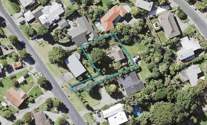 33A Lyons Avenue, Murrays Bay, Auckland - Carousel 1