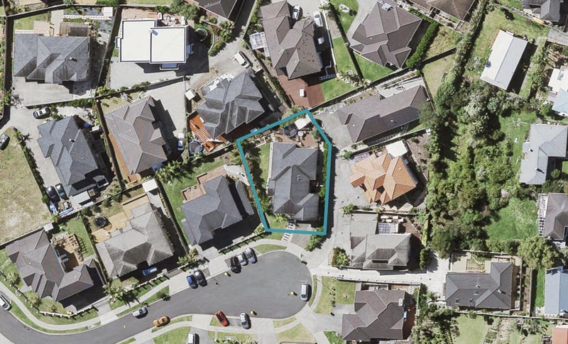 16 Kilear Close, Pinehill, Auckland - Carousel 1