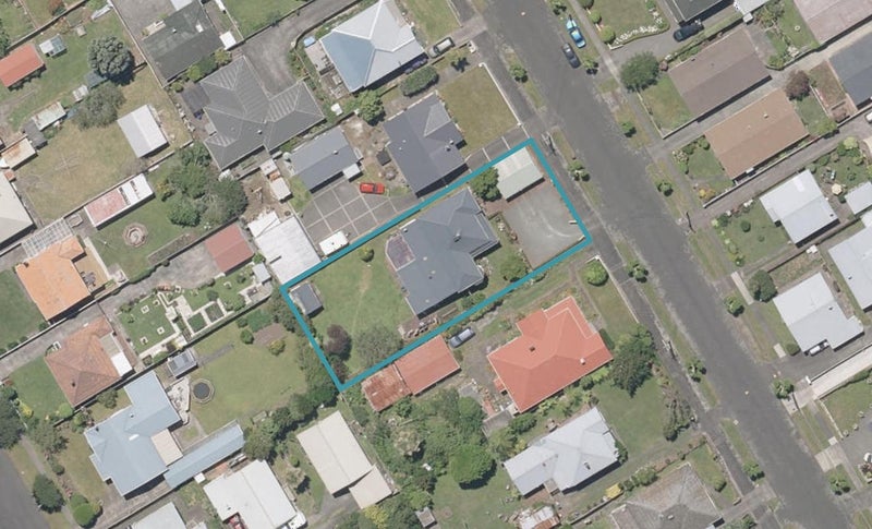 25 Moana Street, Whanganui East, Whanganui - Carousel 1