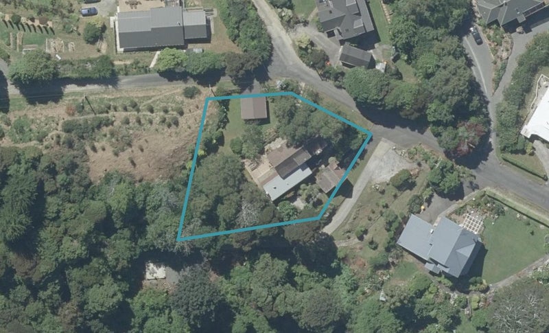 11 Ruru Avenue, Saint Leonards, Dunedin - Carousel 1