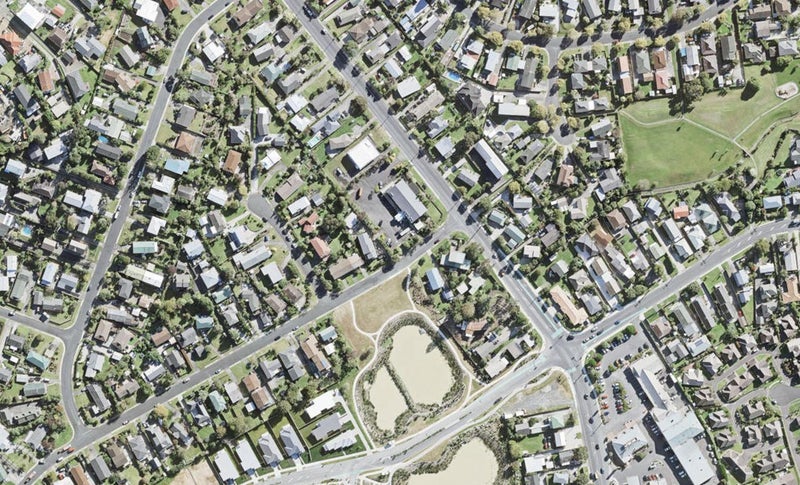 3/2 Albatross Road, Red Beach, Whangaparāoa - Carousel 1
