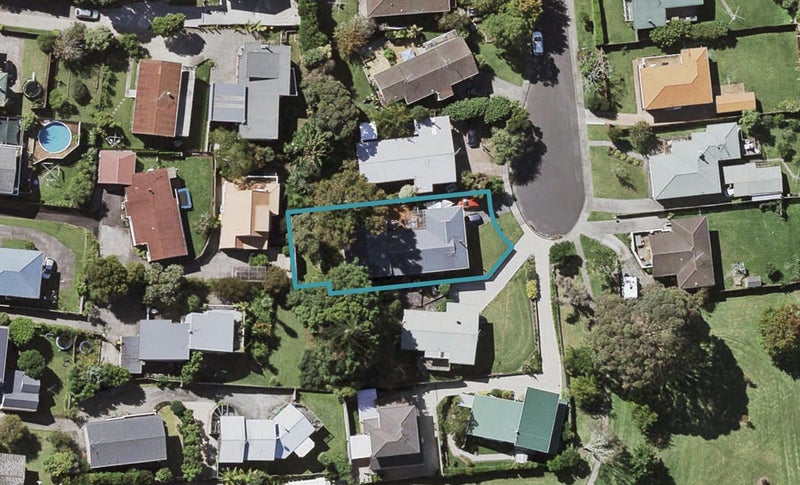 21 Keldale Place, Forrest Hill, Auckland - Carousel 1
