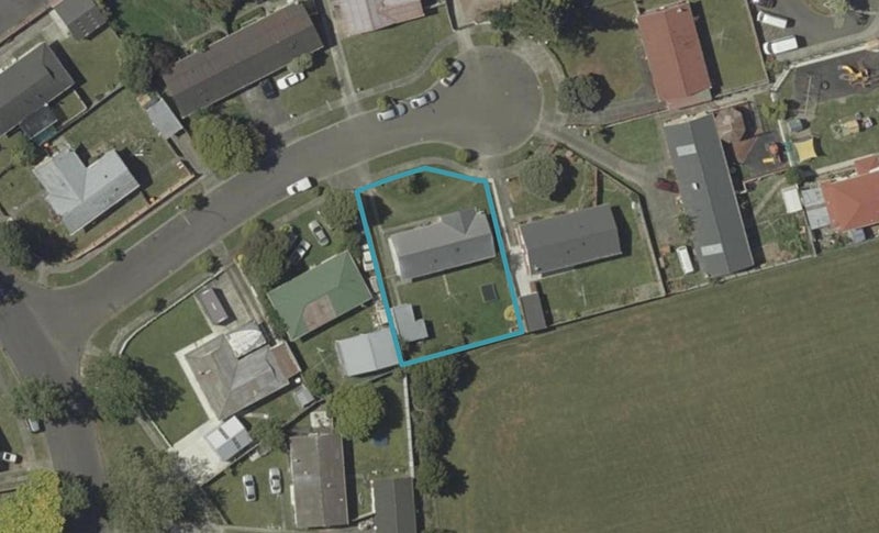 6 Waihi Place, Westbrook, Palmerston North - Carousel 1